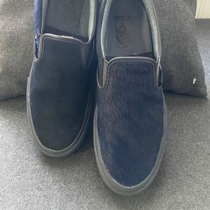 Vans Authentic Navy Velvet Sneaker
